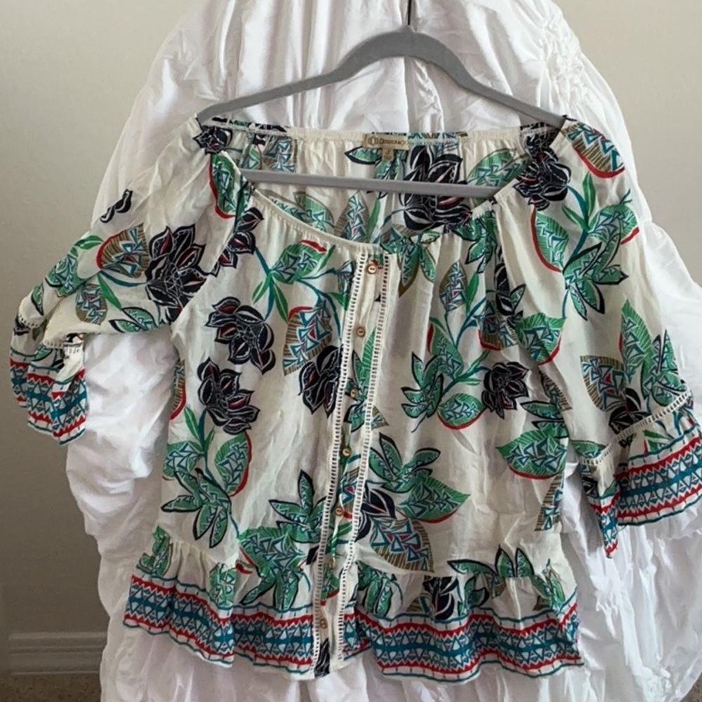 Democracy White and Blue Ruffled Tie Front Blouse